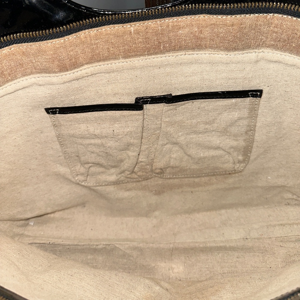 TORY BURCH Vintage Patent, Canvas and Raffia Shoulder Bag - Picture 7 of 12